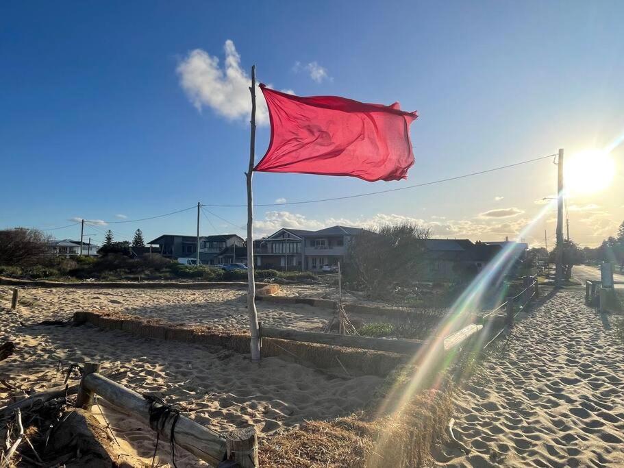 Beach House On Stockton Beach, Newcastle Βίλα Εξωτερικό φωτογραφία