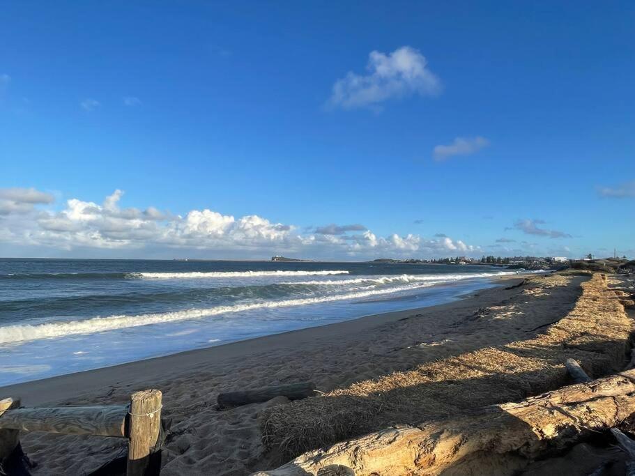 Beach House On Stockton Beach, Newcastle Βίλα Εξωτερικό φωτογραφία