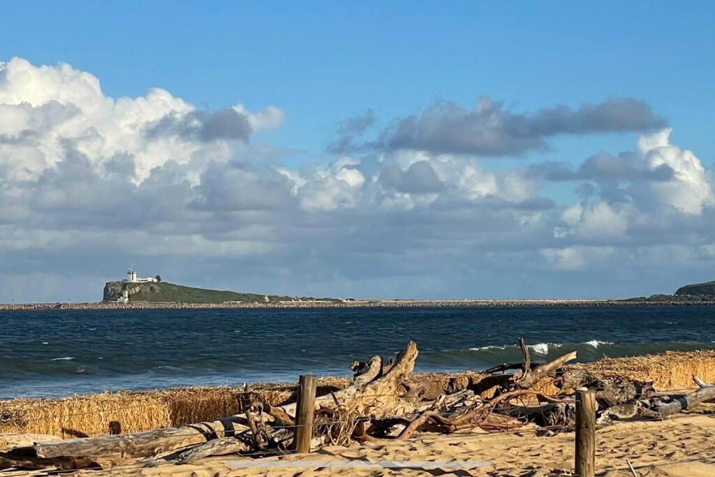 Beach House On Stockton Beach, Newcastle Βίλα Εξωτερικό φωτογραφία